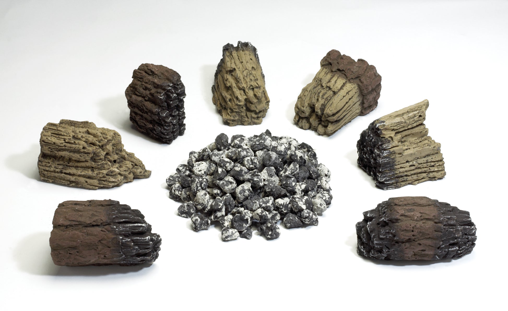 Ember kit with dark faux rocks and silver gravel stones