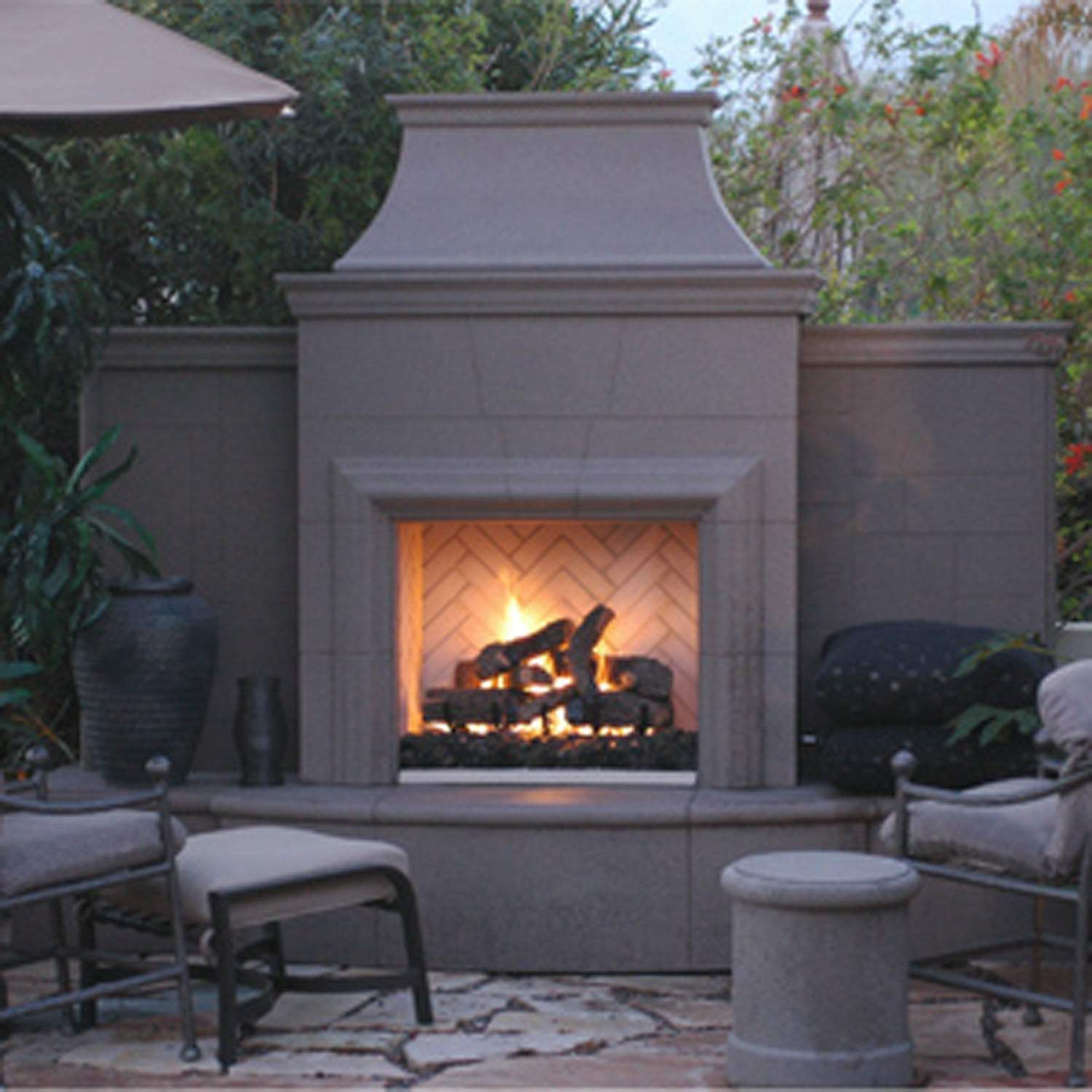 American Fyre Designs Grand Petite Cordova Outdoor Gas Fireplace